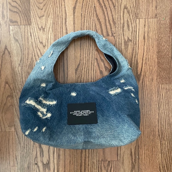 Marc Jacobs The Sack Bag in Distressed Denim New - Picture 6 of 6